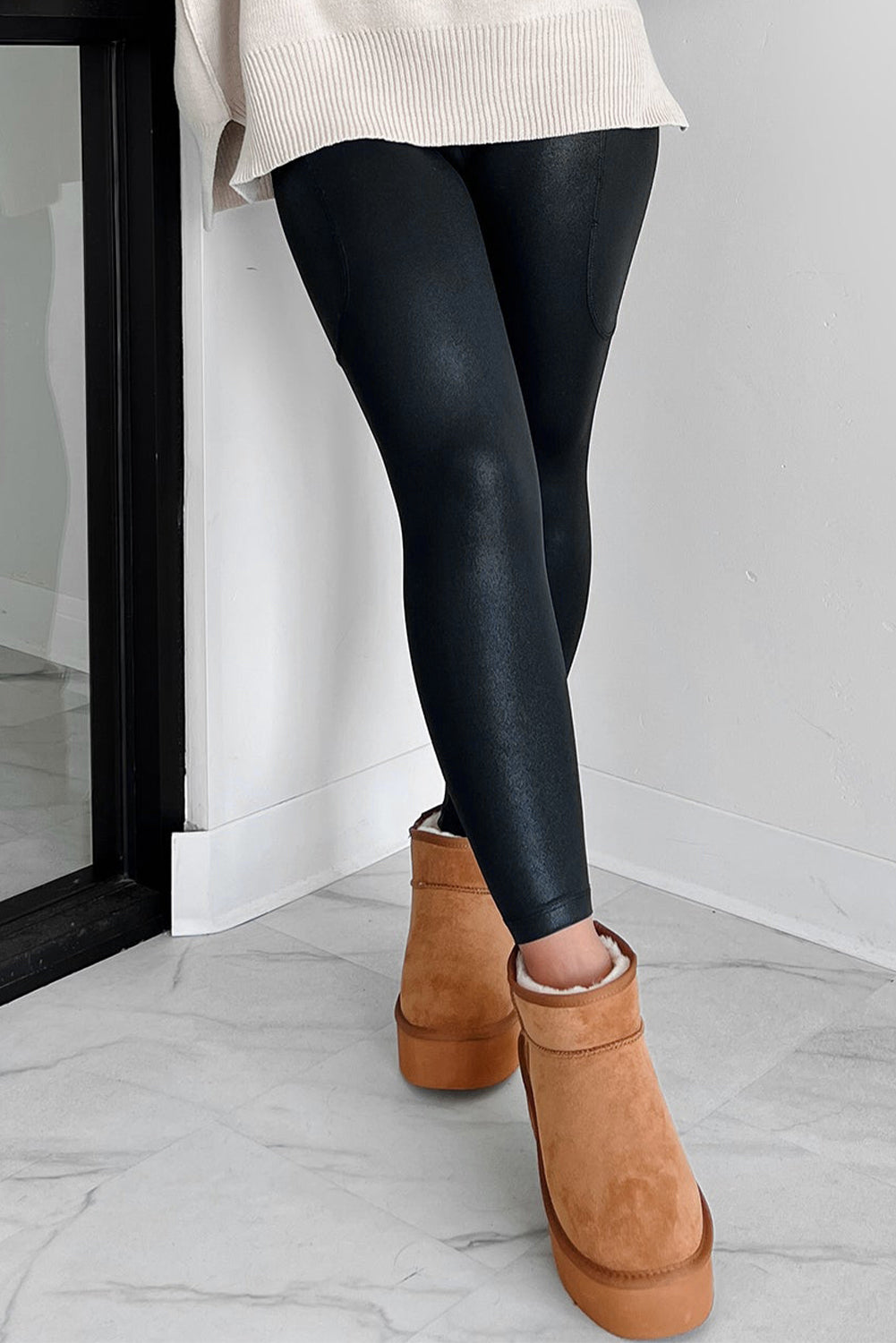 Black V Crossover High Waist Pocketed Leggings