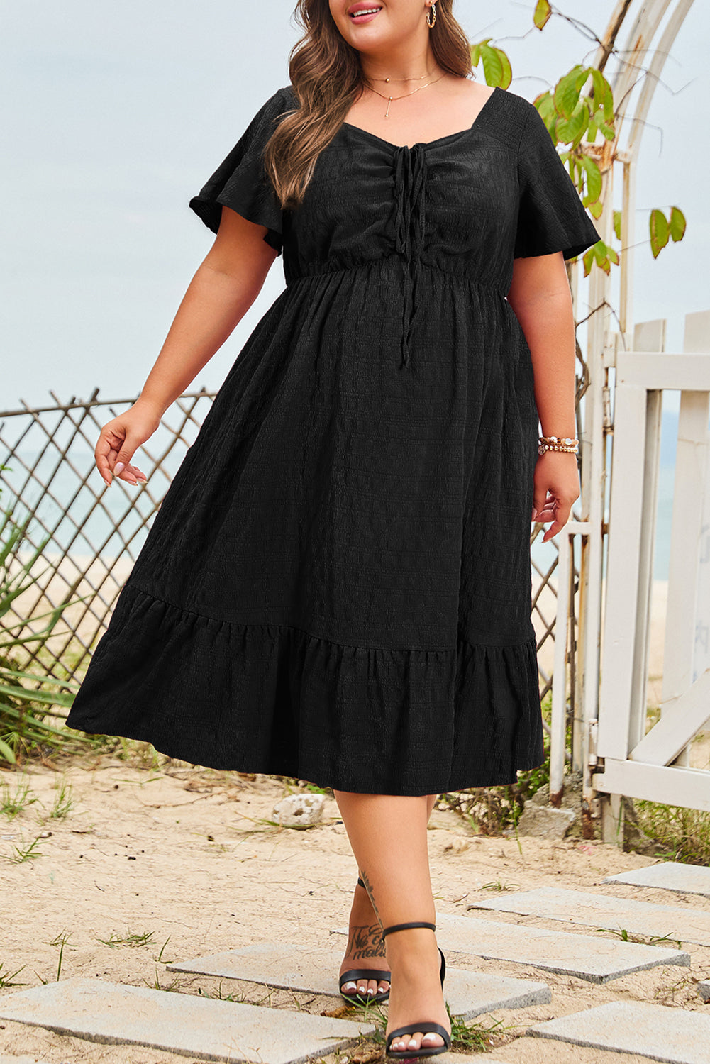 Black Plus Size Short Sleeve Lace-up High Waist Midi Dress