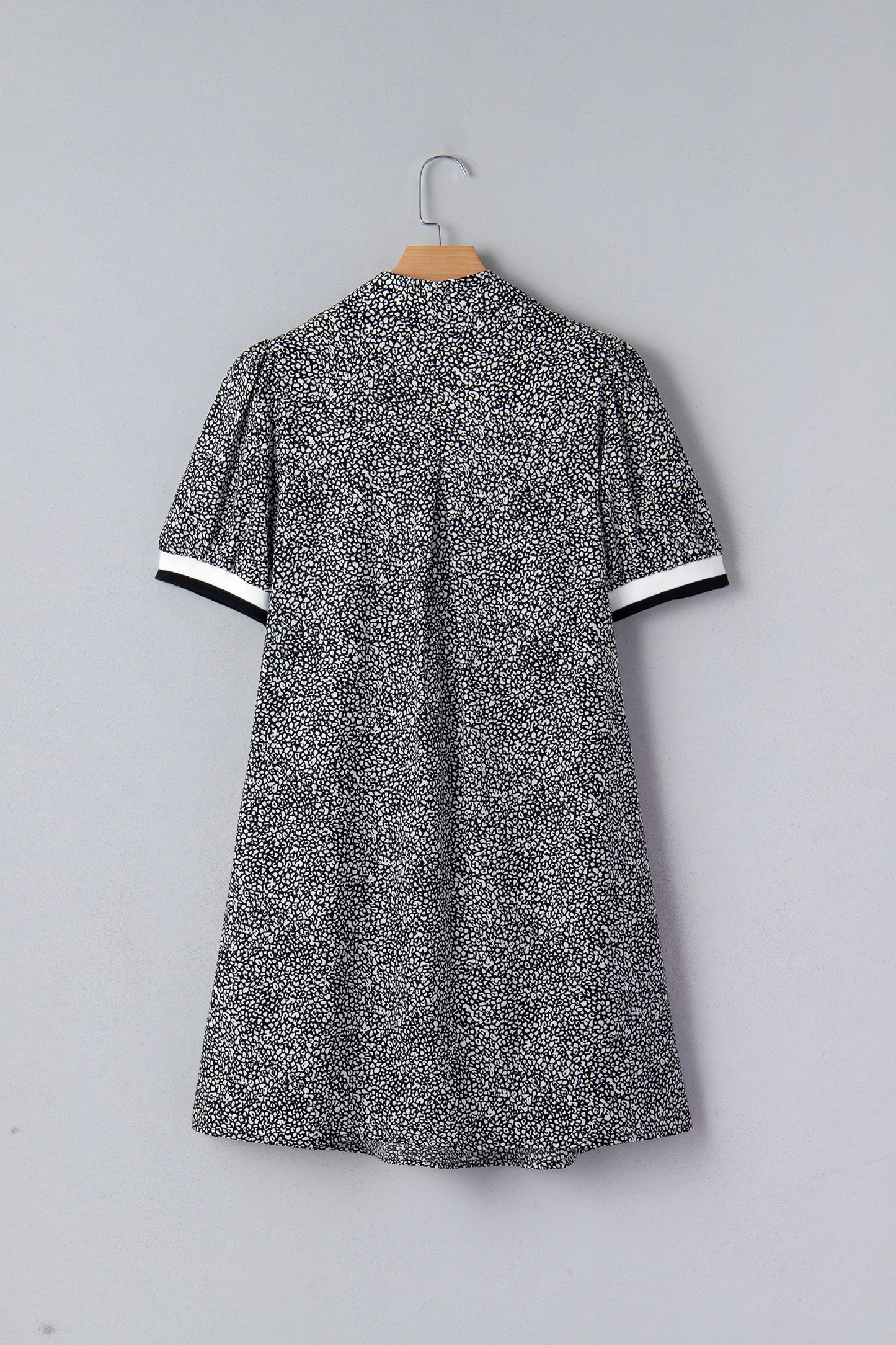 Black Leopard Print Contrast Striped Trim Polo Collar Short Sleeve Dress with Pockets