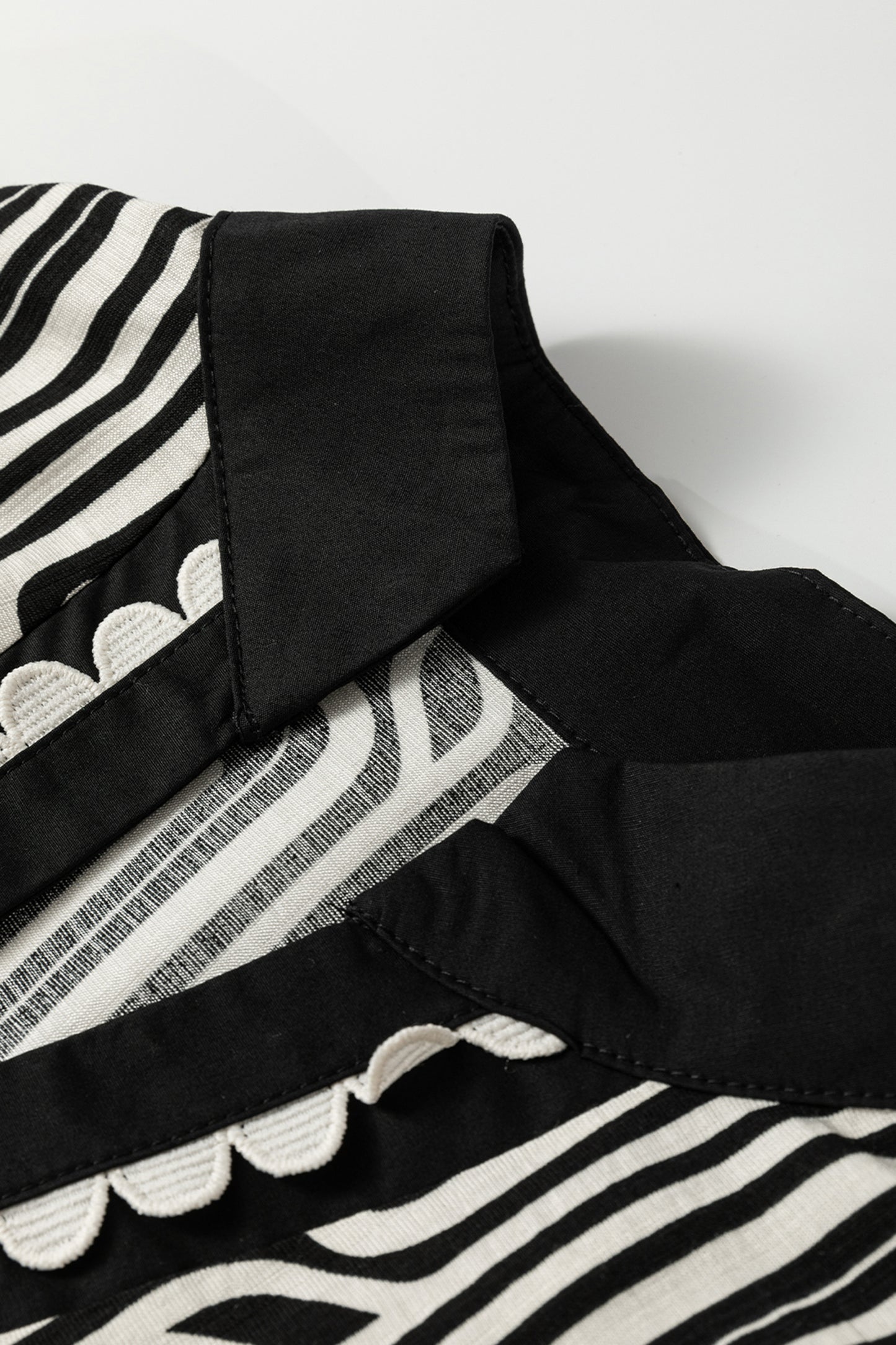 Black Geometric Print Contrast Scallop Color Block Patchwork Short Sleeve Blouse